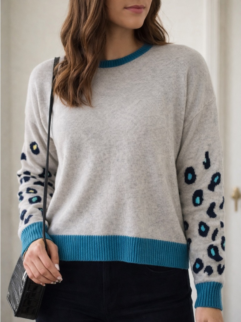 Duffy 100% Cashmere Leopard Sleeve Sweater Gray Blue Cropped Crewneck S